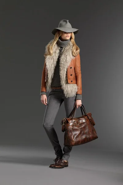 Look 15